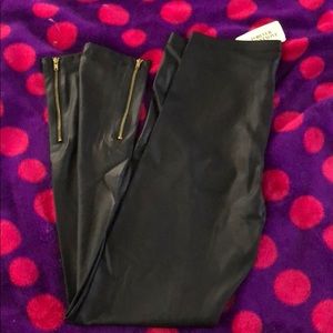 Forever 21 Faux Leather Black Leggings-Size M!